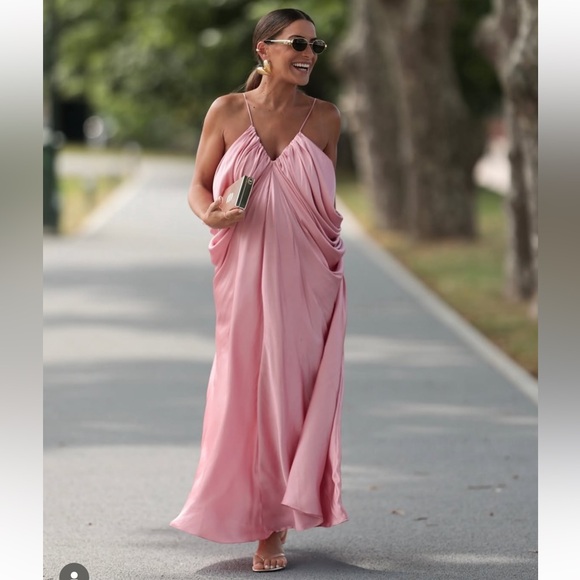 ZARA ZW COLLECTION SATIN VOLUME DRESS - Picture 2 of 16